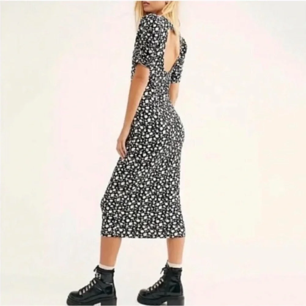 Free People Rosie Stretch Knit Floral Puff Sleeve Cutout Midi Dress. Size M